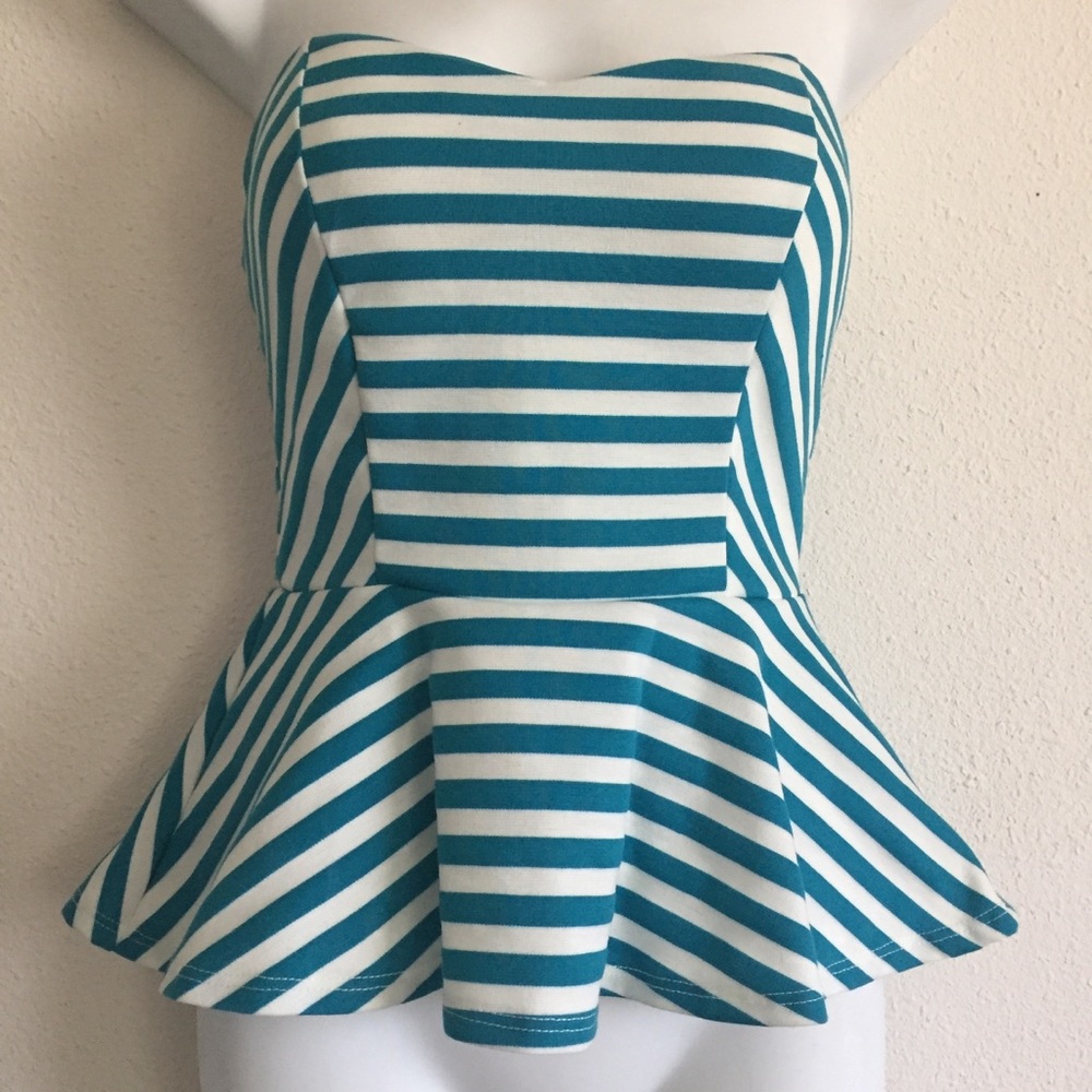 STRAPLESS PEPLUM TOP - Picture 2 of 3